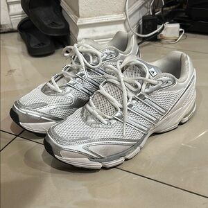 adidas Supernova Cushion 7